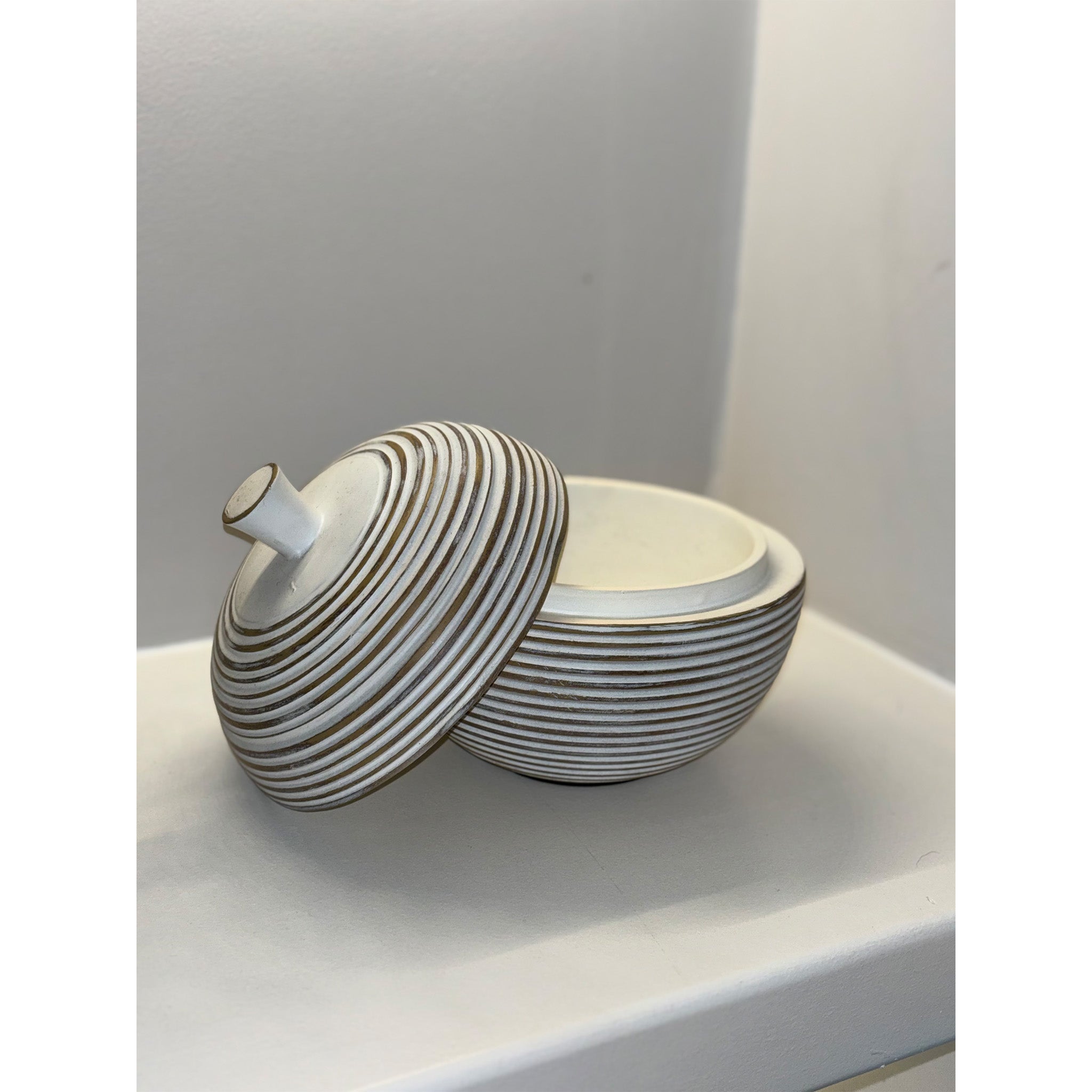 Rounded Ribbed Jar with Lid